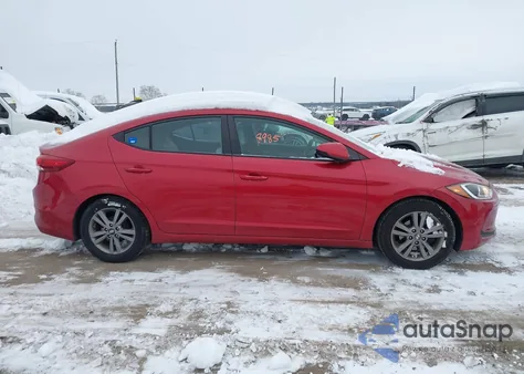 2017 Hyundai Elantra Se z USA, uszkodzony, nr VIN 5NPD84LF2HH123136